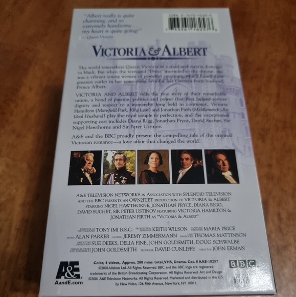 Victoria & Albert Vintage 2001 VHS Boxed Set - Picture 3 of 5